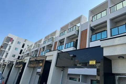 富冠大璽二建案主視覺