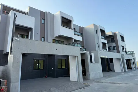 自售正3樓三車庫透天別墅建案主視覺